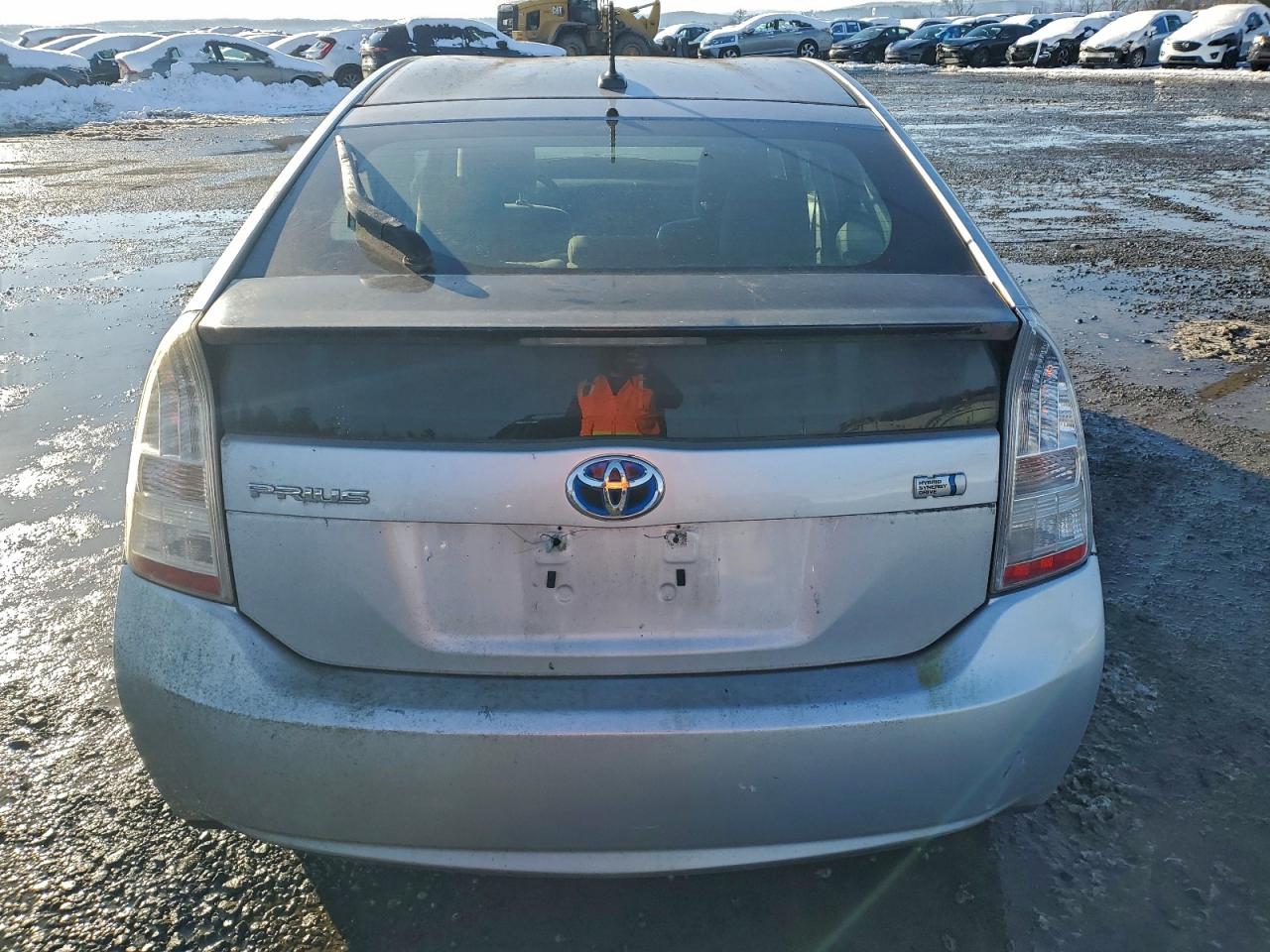 2011 TOYOTA PRIUS photo 6