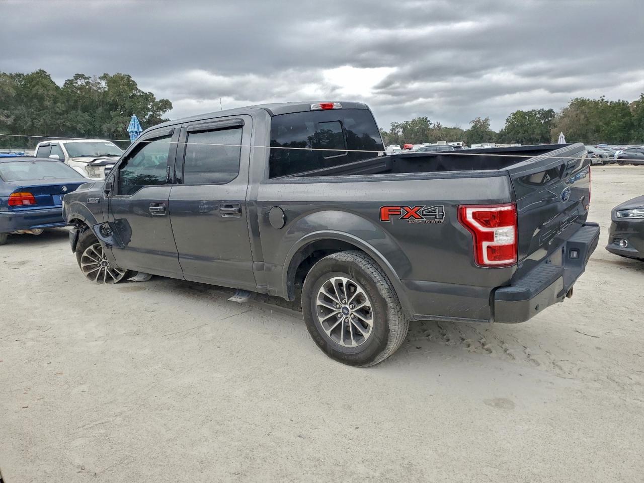 2018 FORD F150 SUPERCREW photo 2
