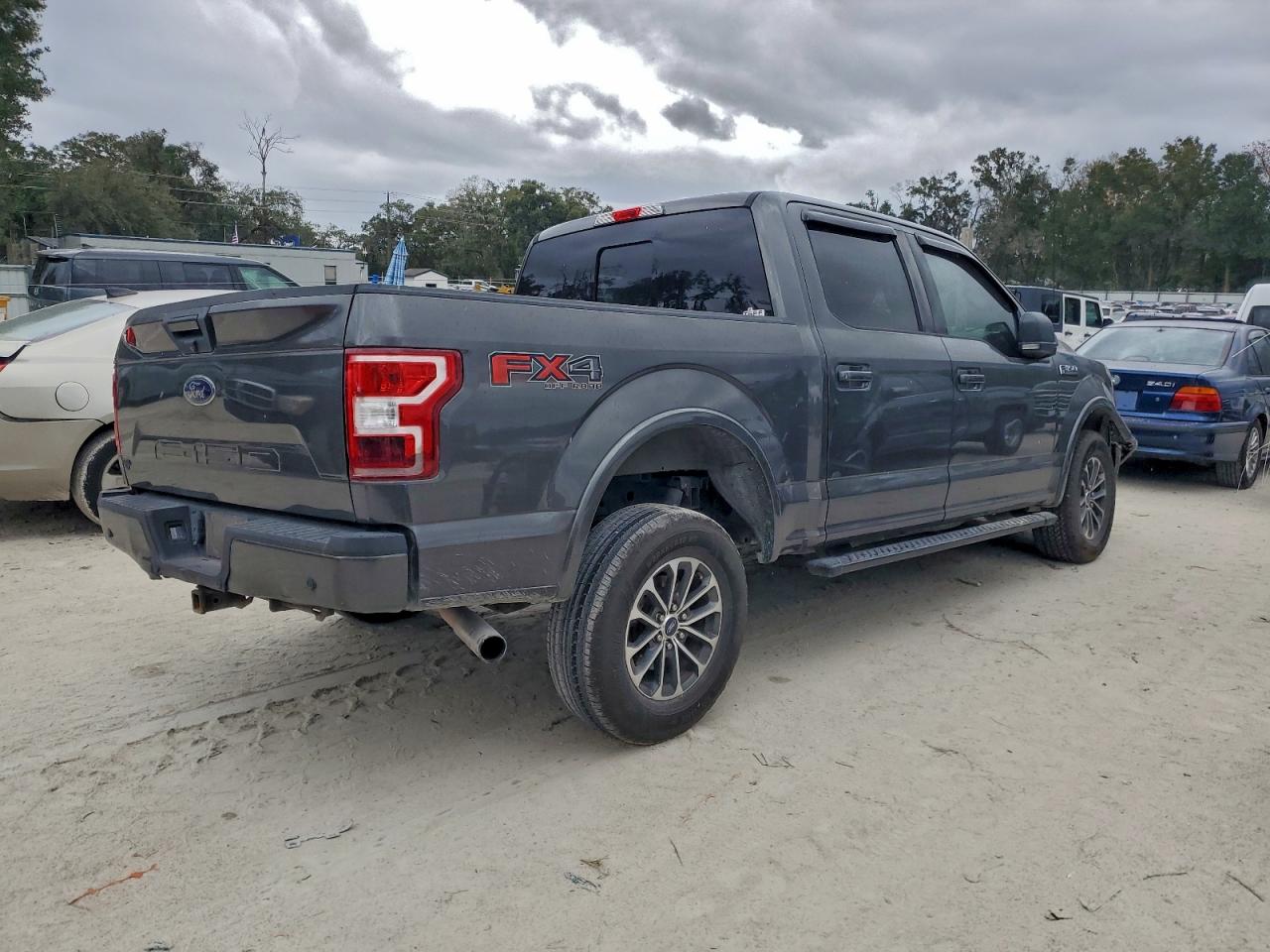 2018 FORD F150 SUPERCREW photo 3