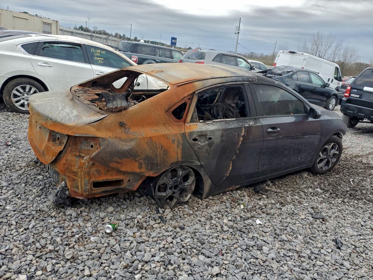 2019 KIA FORTE FE photo 3