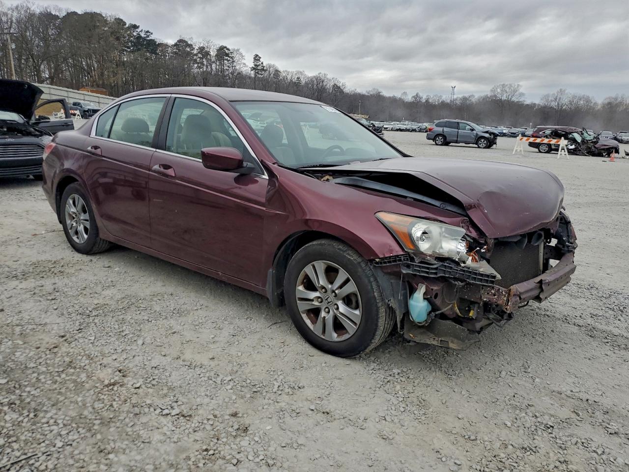 2011 HONDA ACCORD LXP photo 4