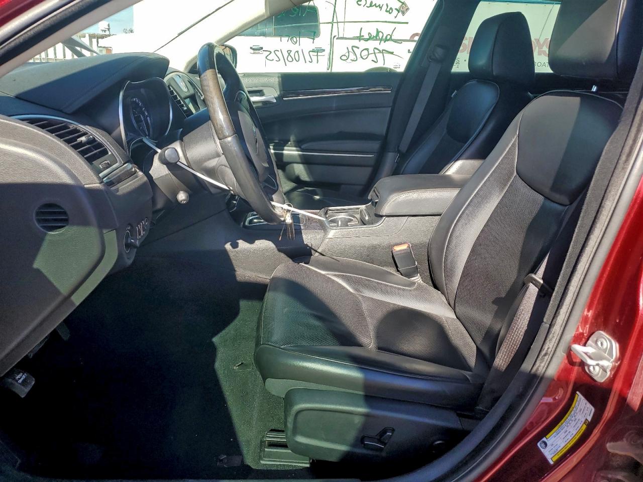 2019 CHRYSLER 300 LIMITED photo 7