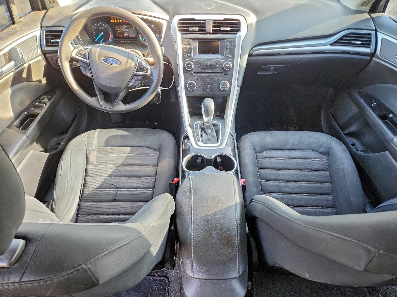 2016 FORD FUSION SE photo 8