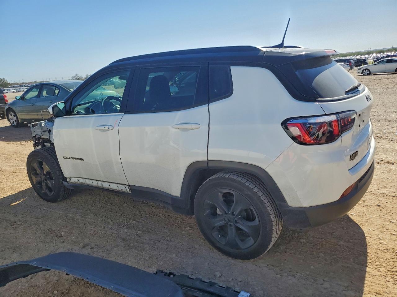 2019 JEEP COMPASS LATITUDE photo 2