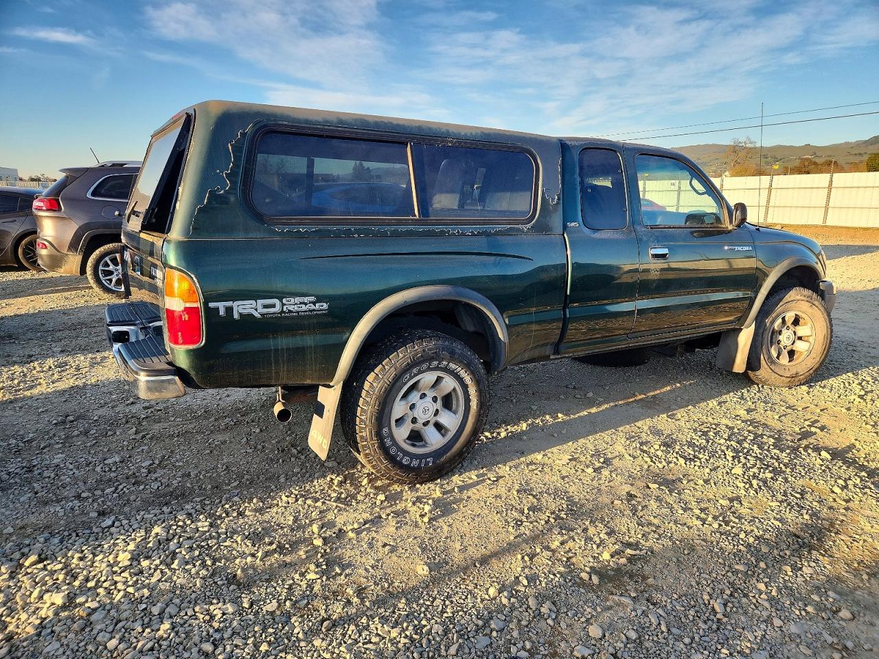 1999 TOYOTA TACOMA XTRACAB photo 3