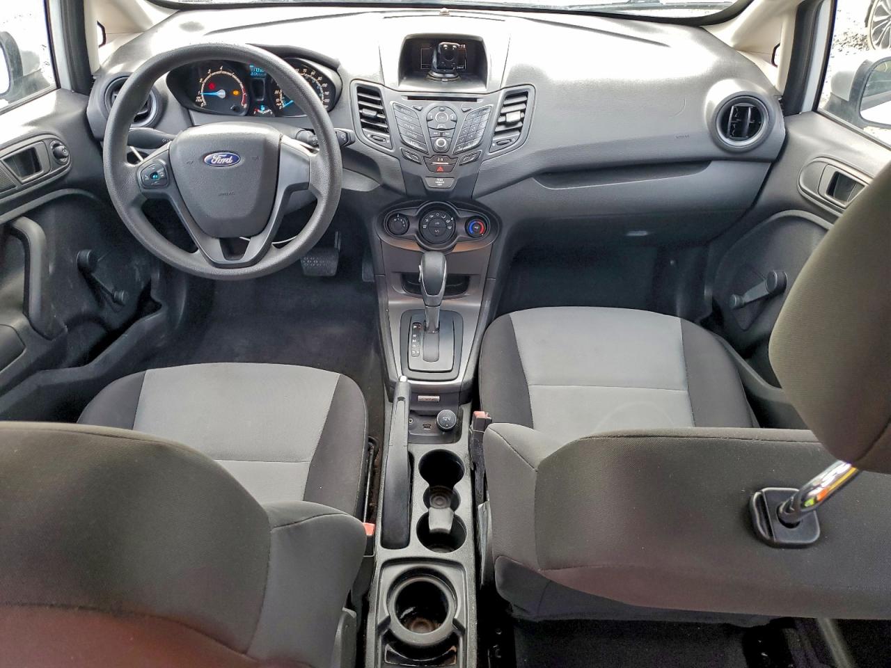 2019 FORD FIESTA S photo 8
