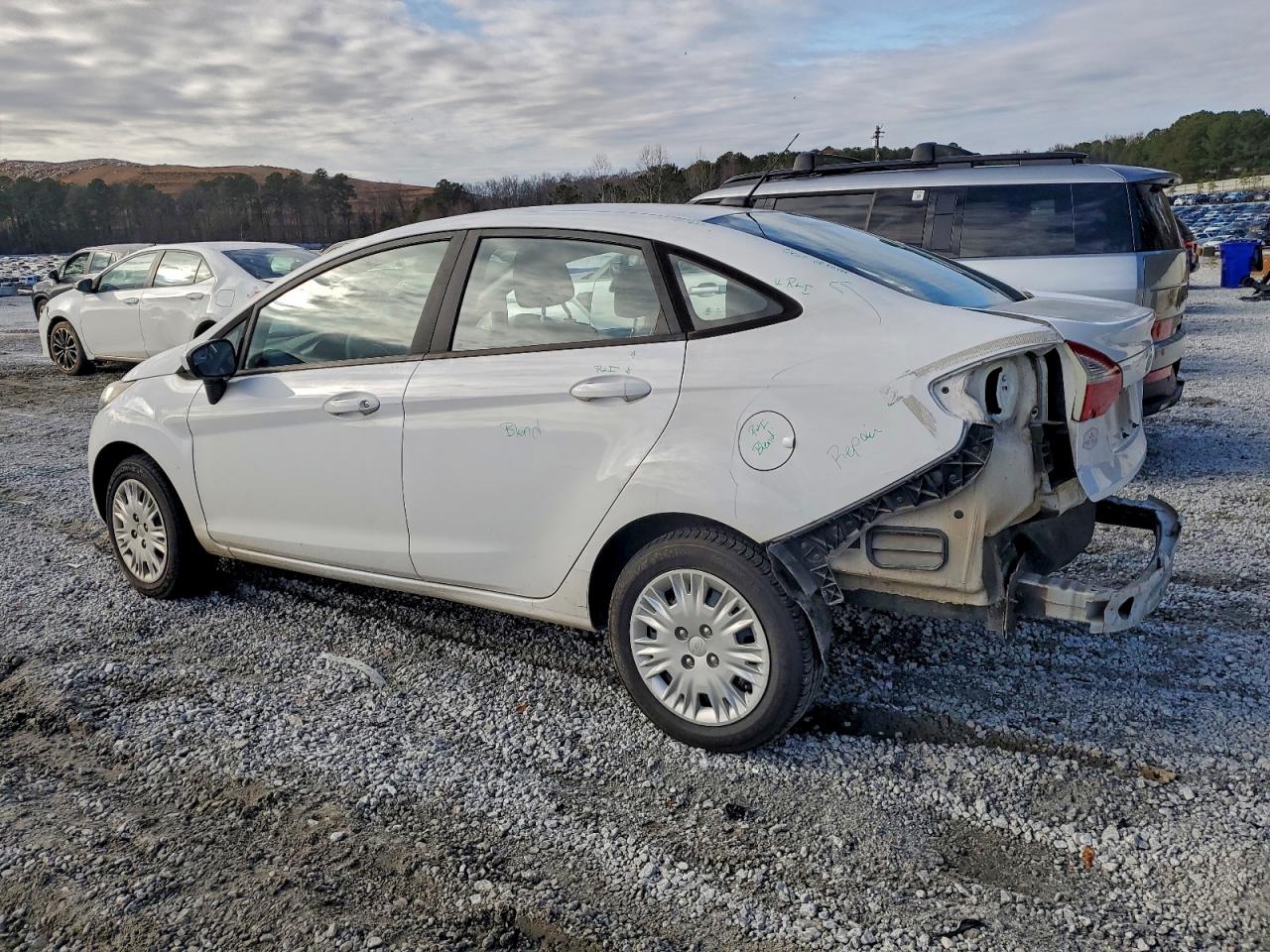2019 FORD FIESTA S photo 2