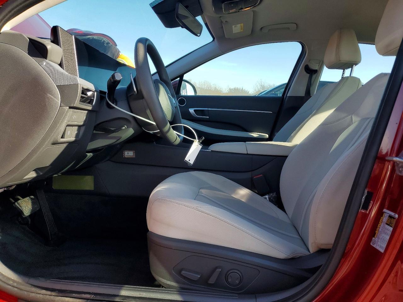 2024 HYUNDAI SONATA SEL photo 7