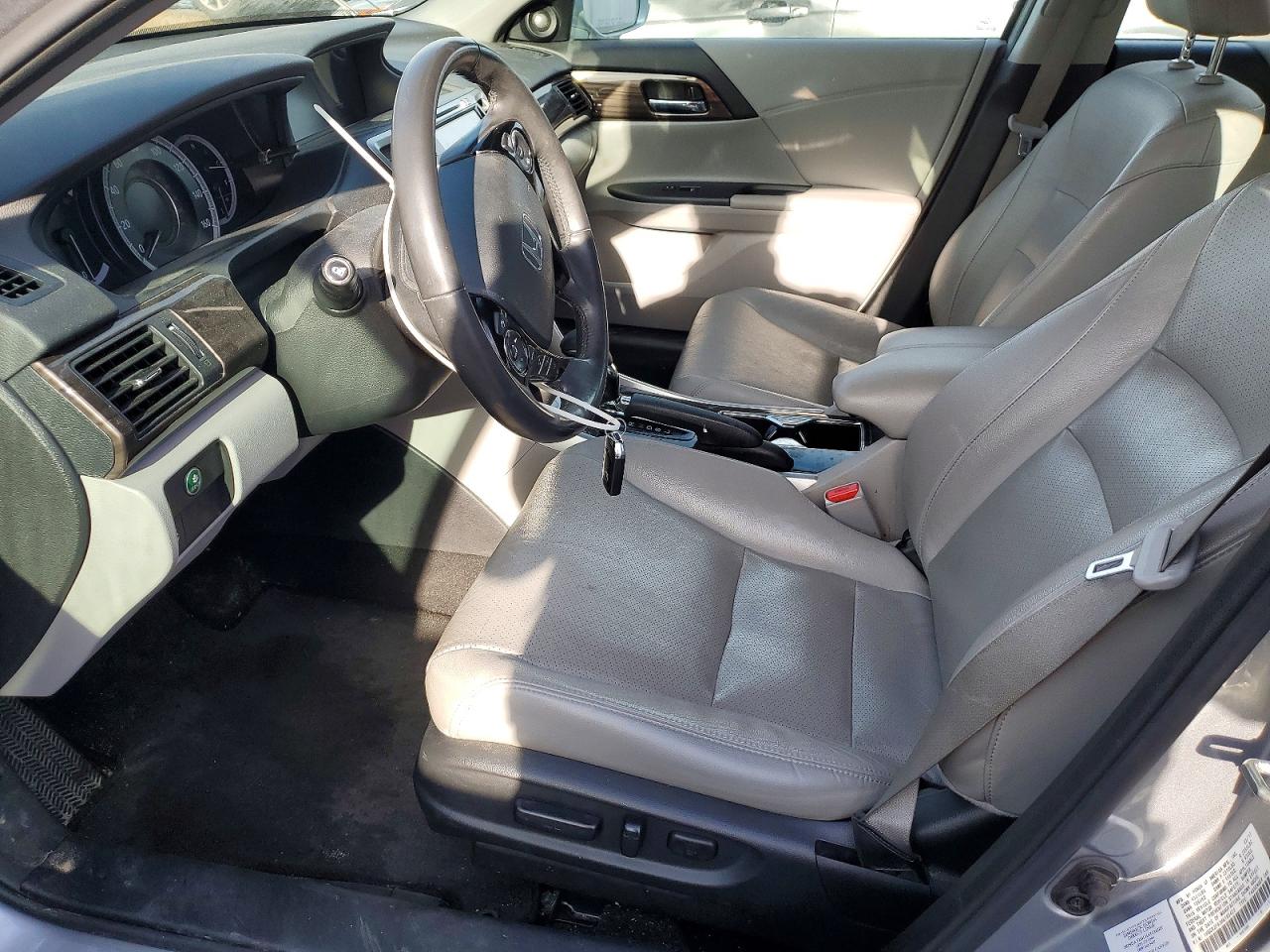2017 HONDA ACCORD EXL photo 7