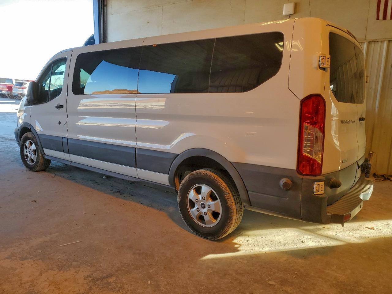 2018 FORD TRANSIT T-350 photo 2