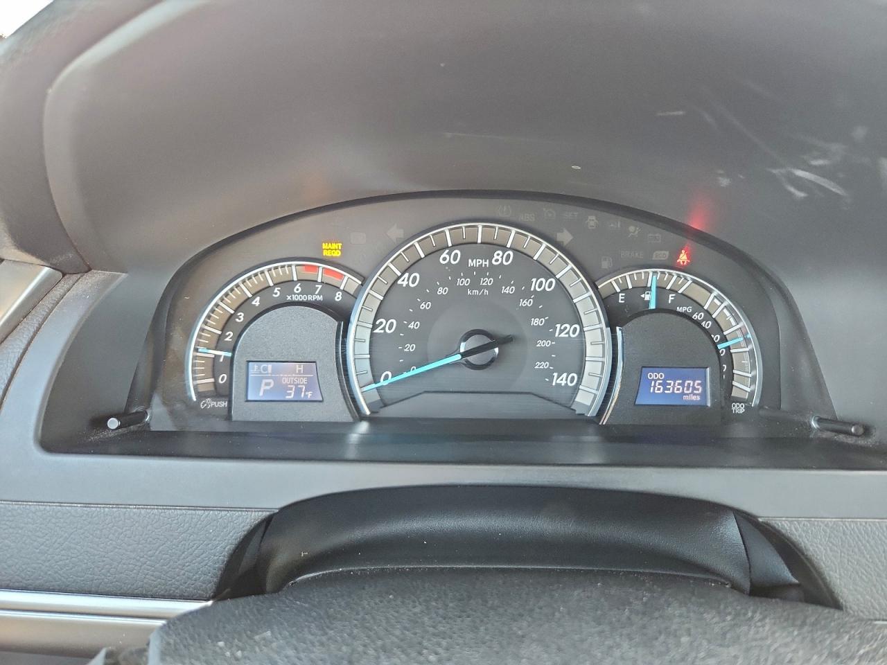 2012 TOYOTA CAMRY SE photo 9