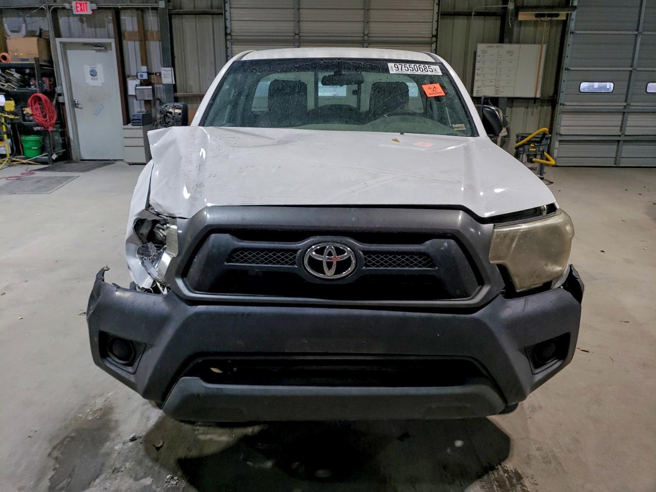 2013 TOYOTA TACOMA photo 5