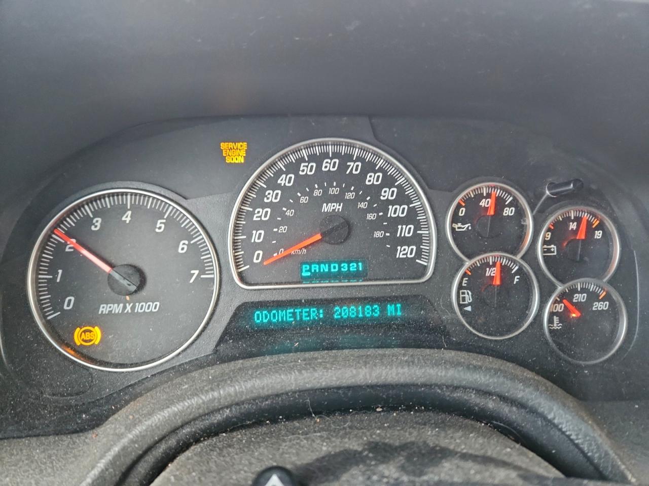 2002 GMC ENVOY photo 9
