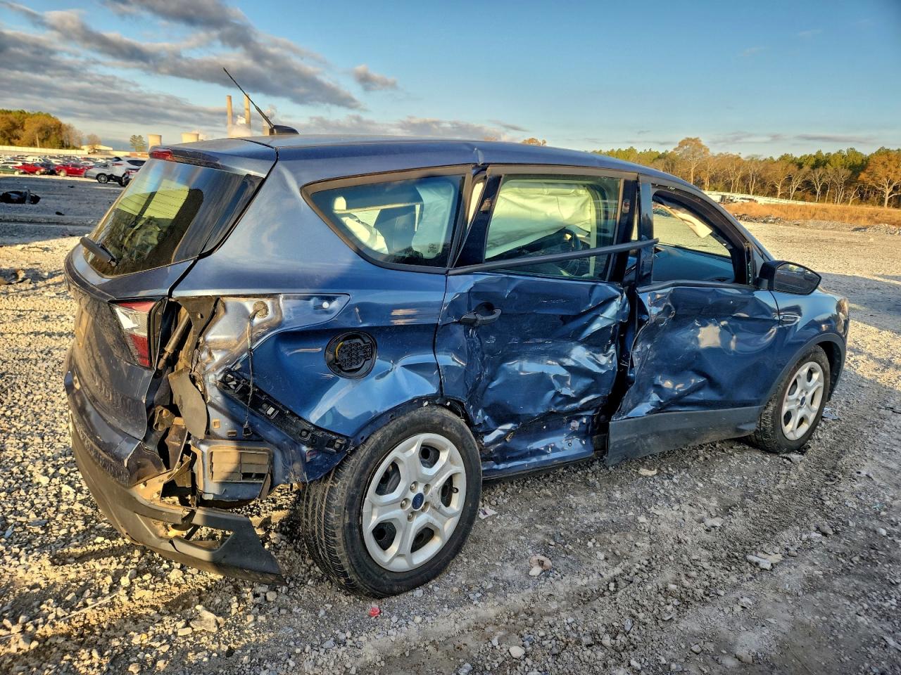 2018 FORD ESCAPE S photo 3