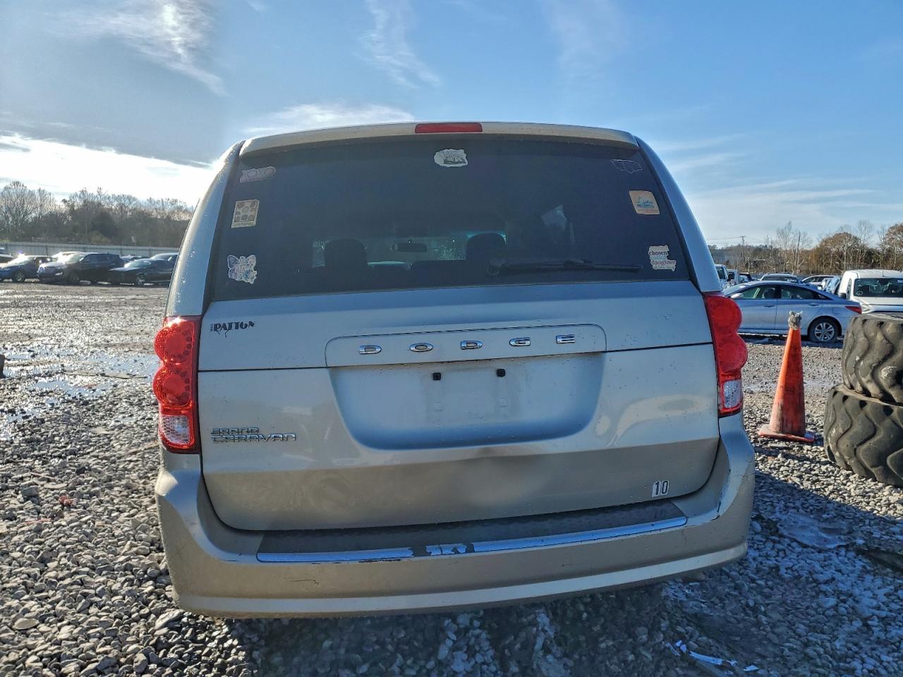 2013 DODGE GRAND CARAVAN SE photo 6