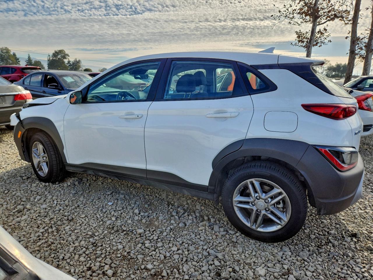 2022 HYUNDAI KONA SEL photo 2