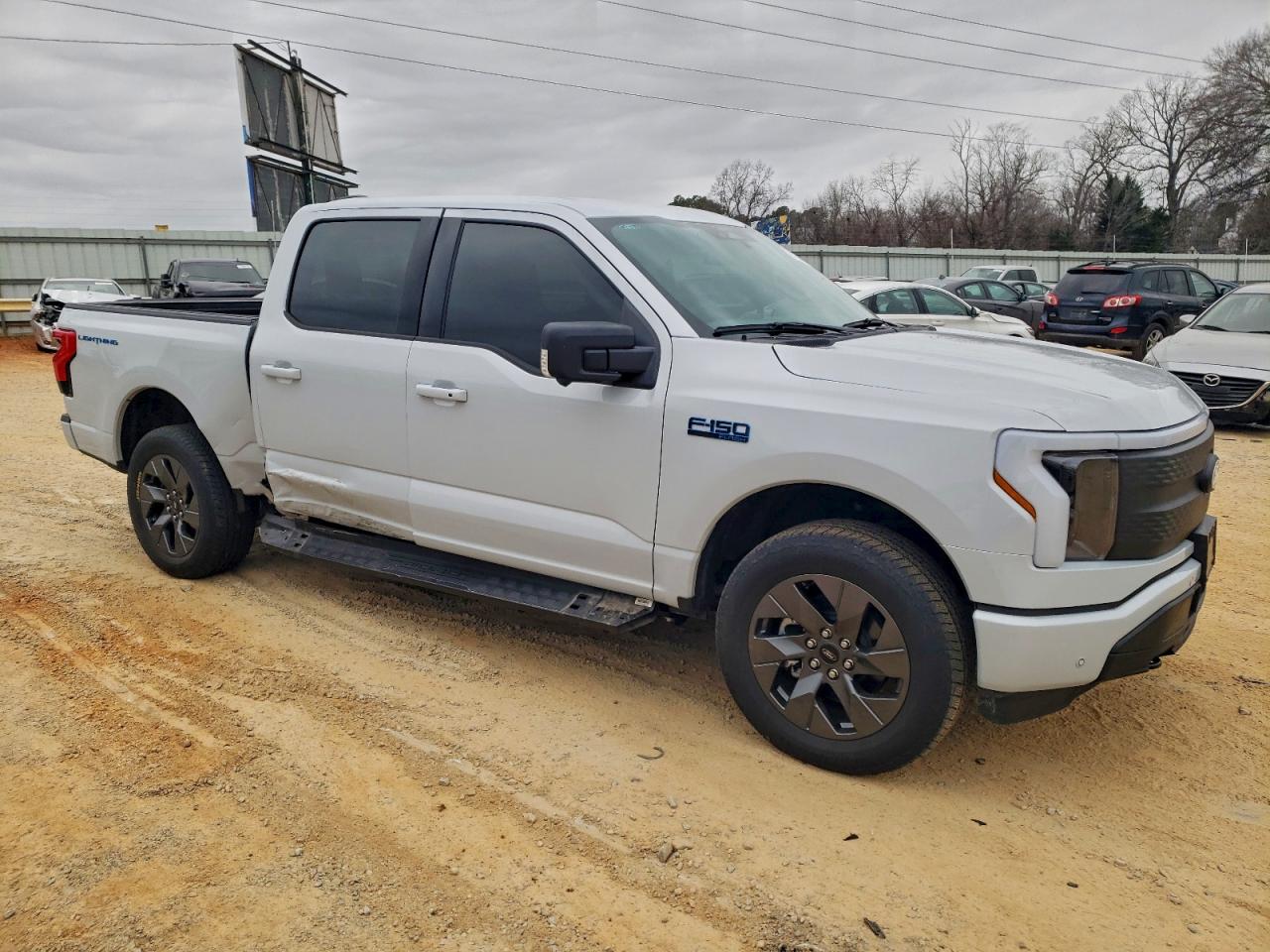 2025 FORD F150 LIGHTNING XLT photo 10