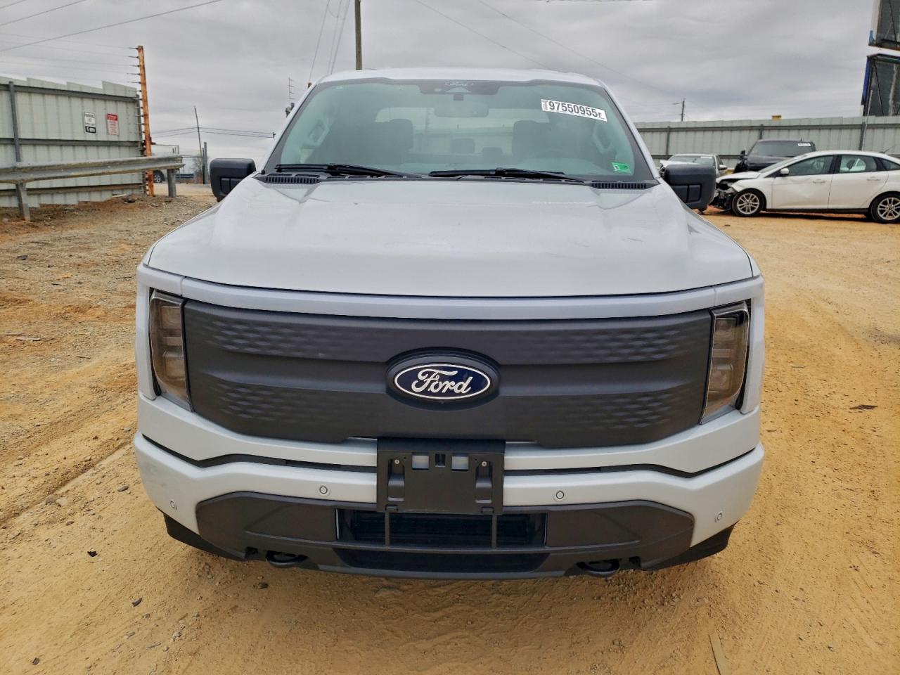 2025 FORD F150 LIGHTNING XLT photo 13