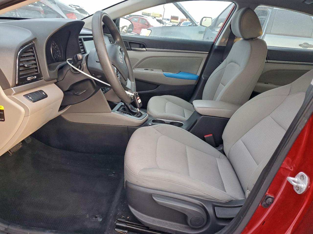2017 HYUNDAI ELANTRA SE photo 7