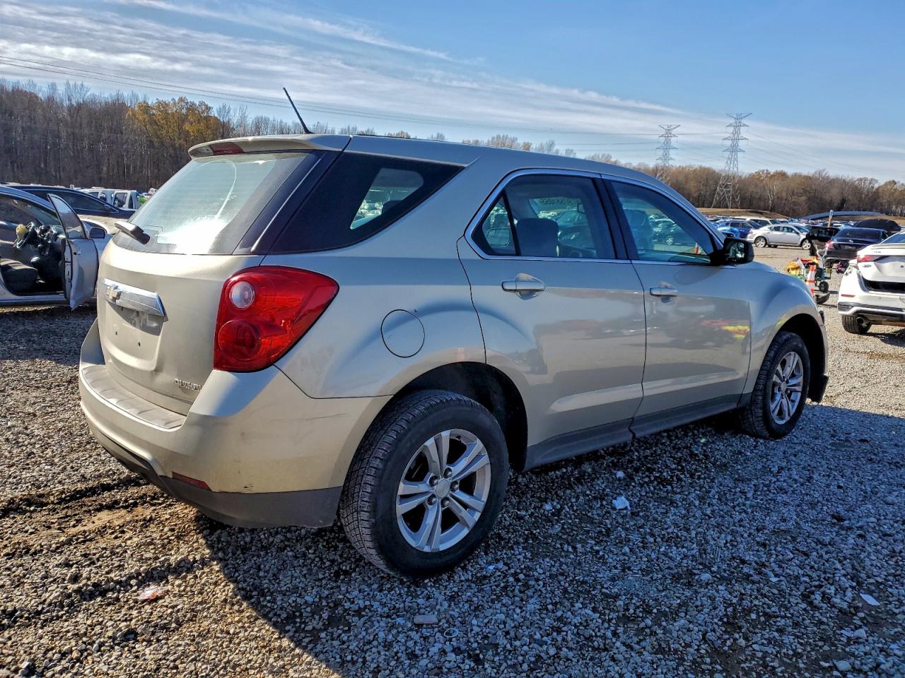 2013 CHEVROLET EQUINOX LS photo 5