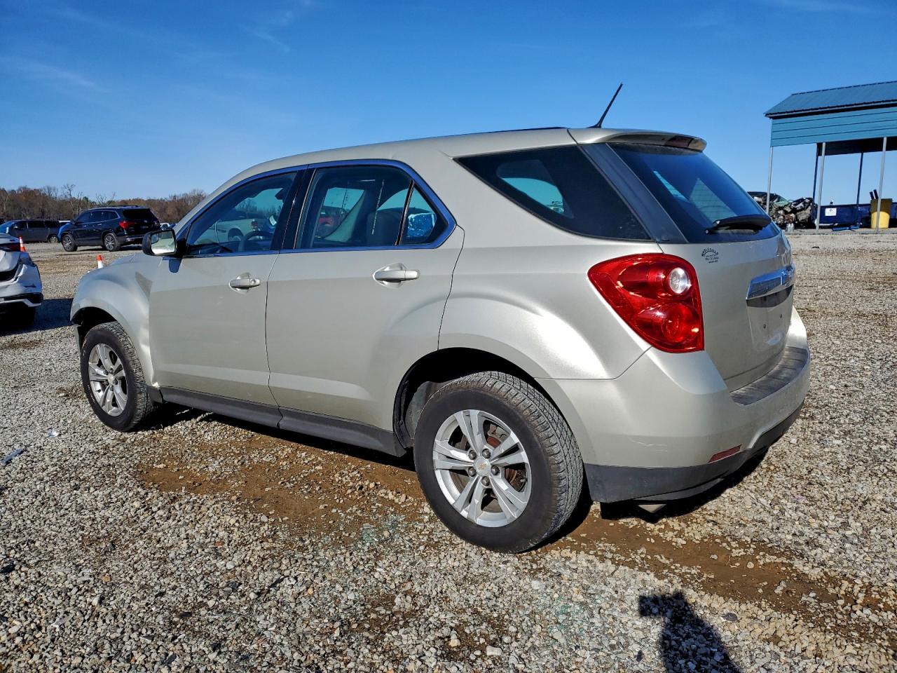 2013 CHEVROLET EQUINOX LS photo 3