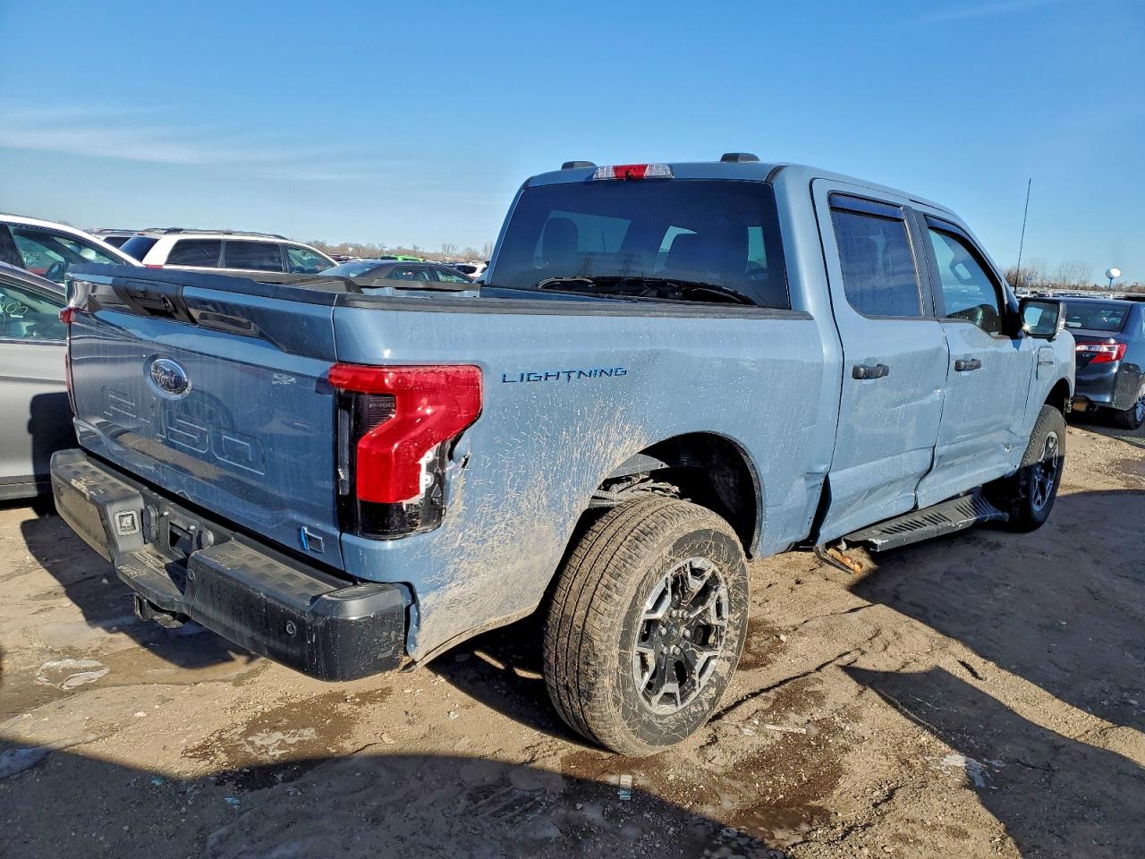 2023 FORD F150 LIGHTNING PRO photo 3