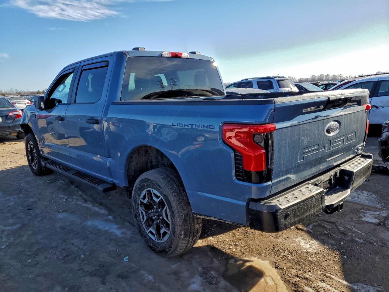 2023 FORD F150 LIGHTNING PRO photo 2