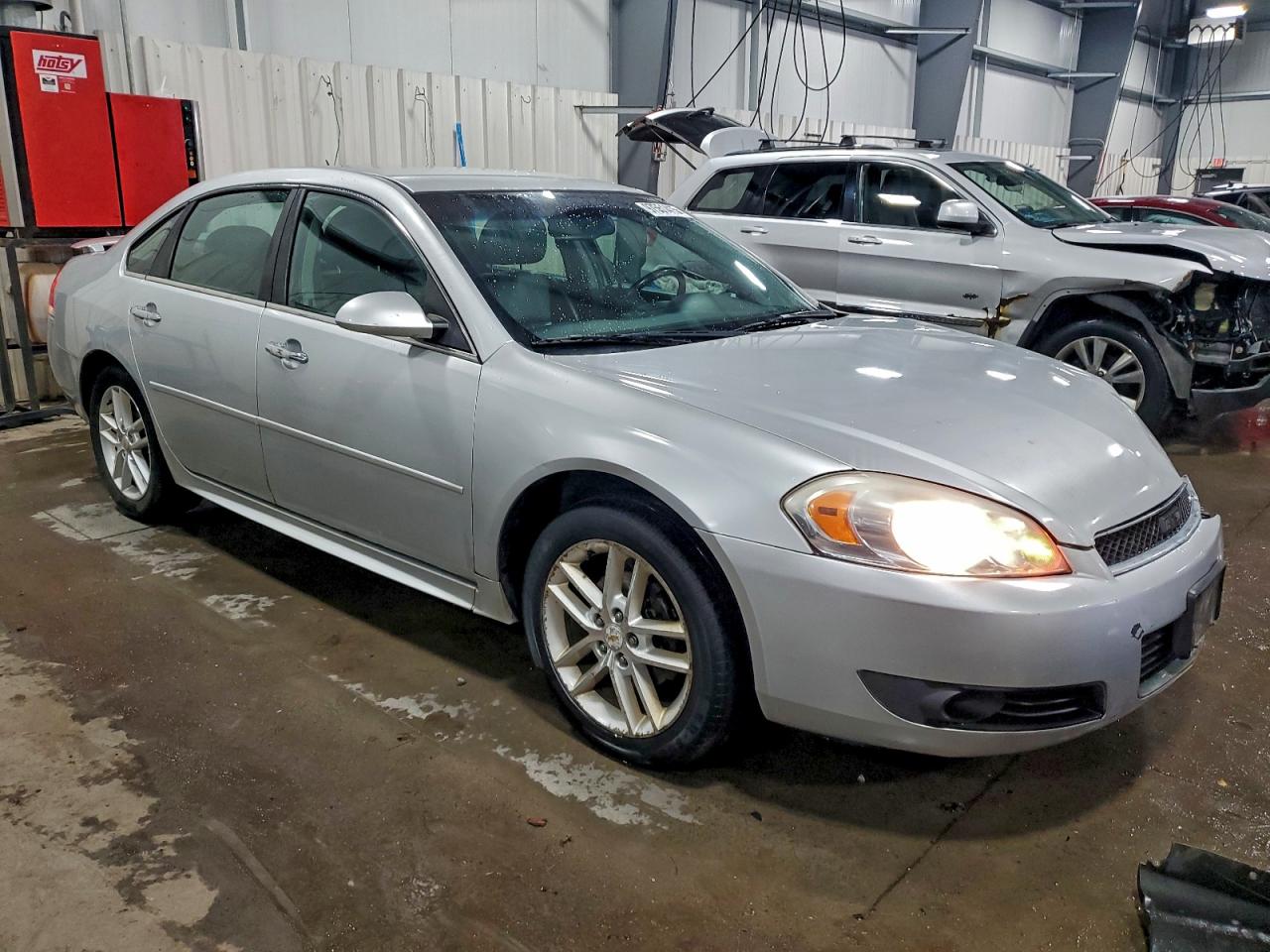 2012 CHEVROLET IMPALA LTZ photo 4