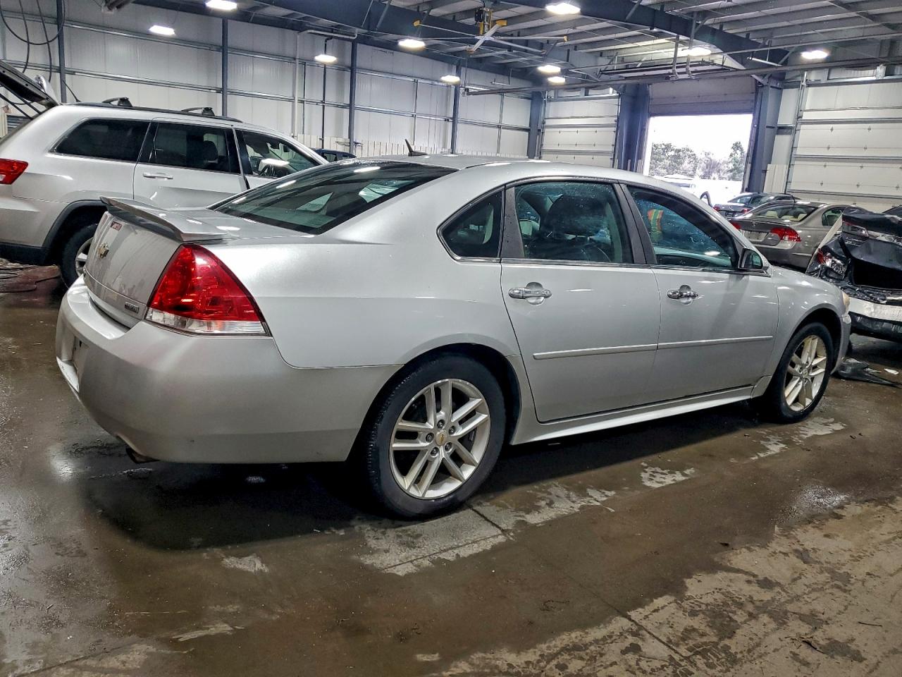 2012 CHEVROLET IMPALA LTZ photo 3