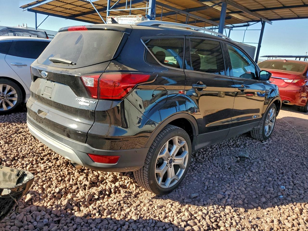 2019 FORD ESCAPE TITANIUM photo 3