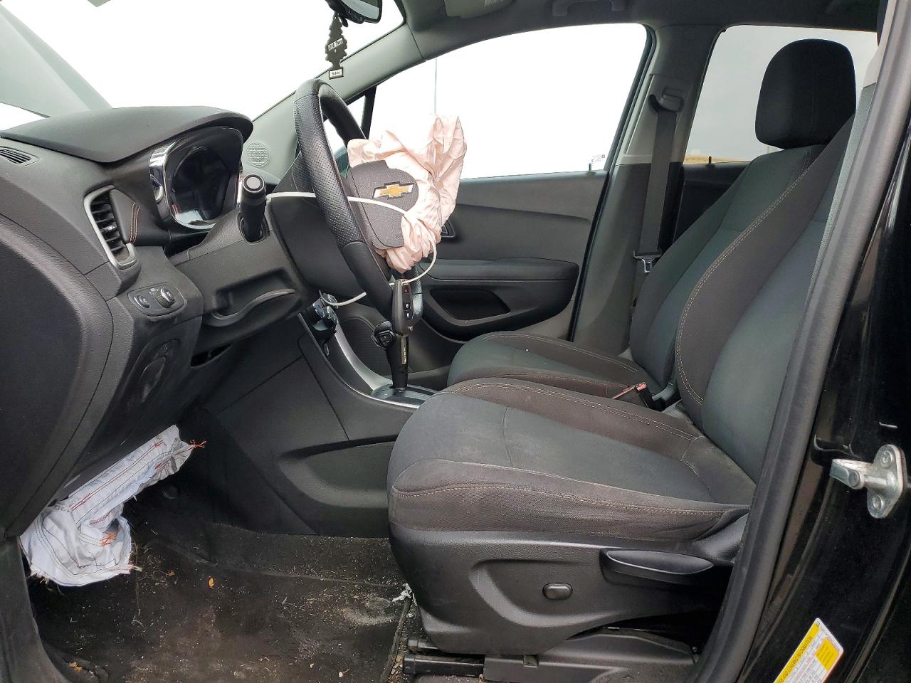 2019 CHEVROLET TRAX LS photo 7