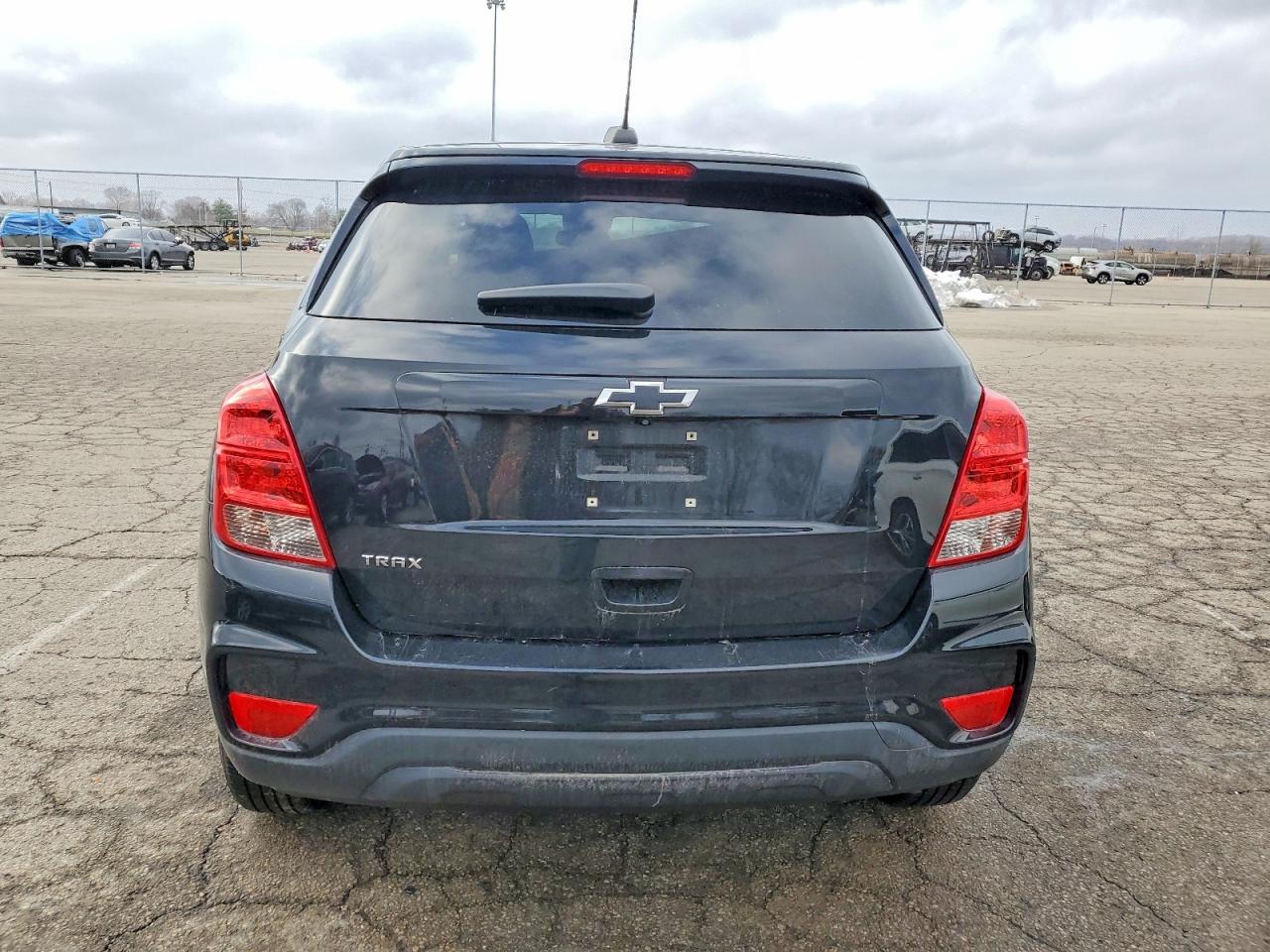 2019 CHEVROLET TRAX LS photo 6
