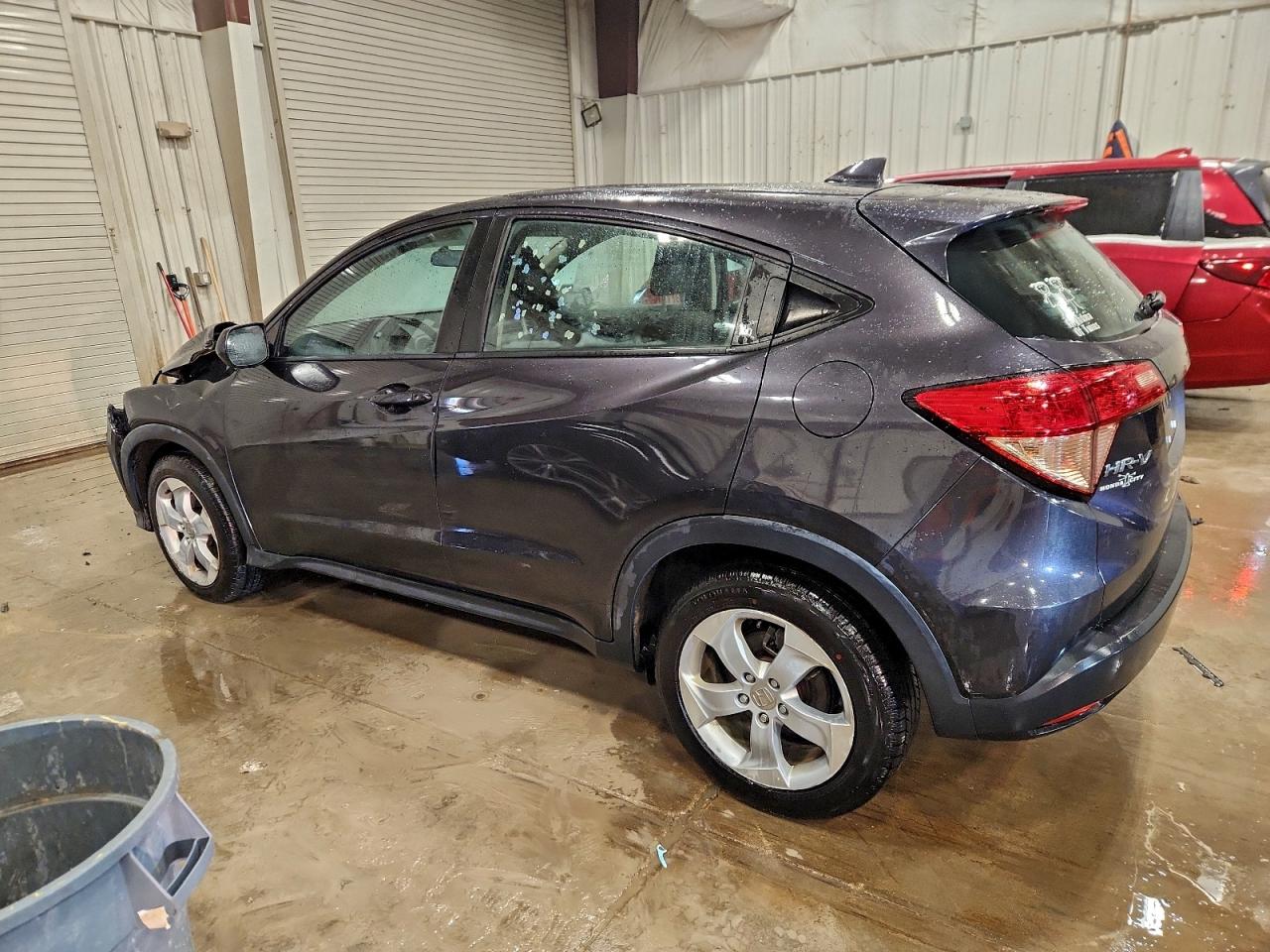 2016 HONDA HR-V LX photo 2