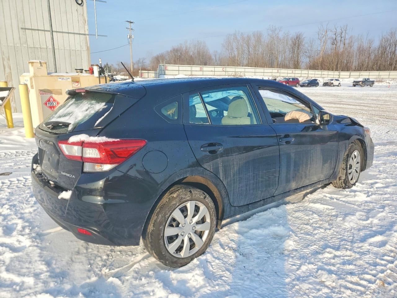 2019 SUBARU IMPREZA photo 3