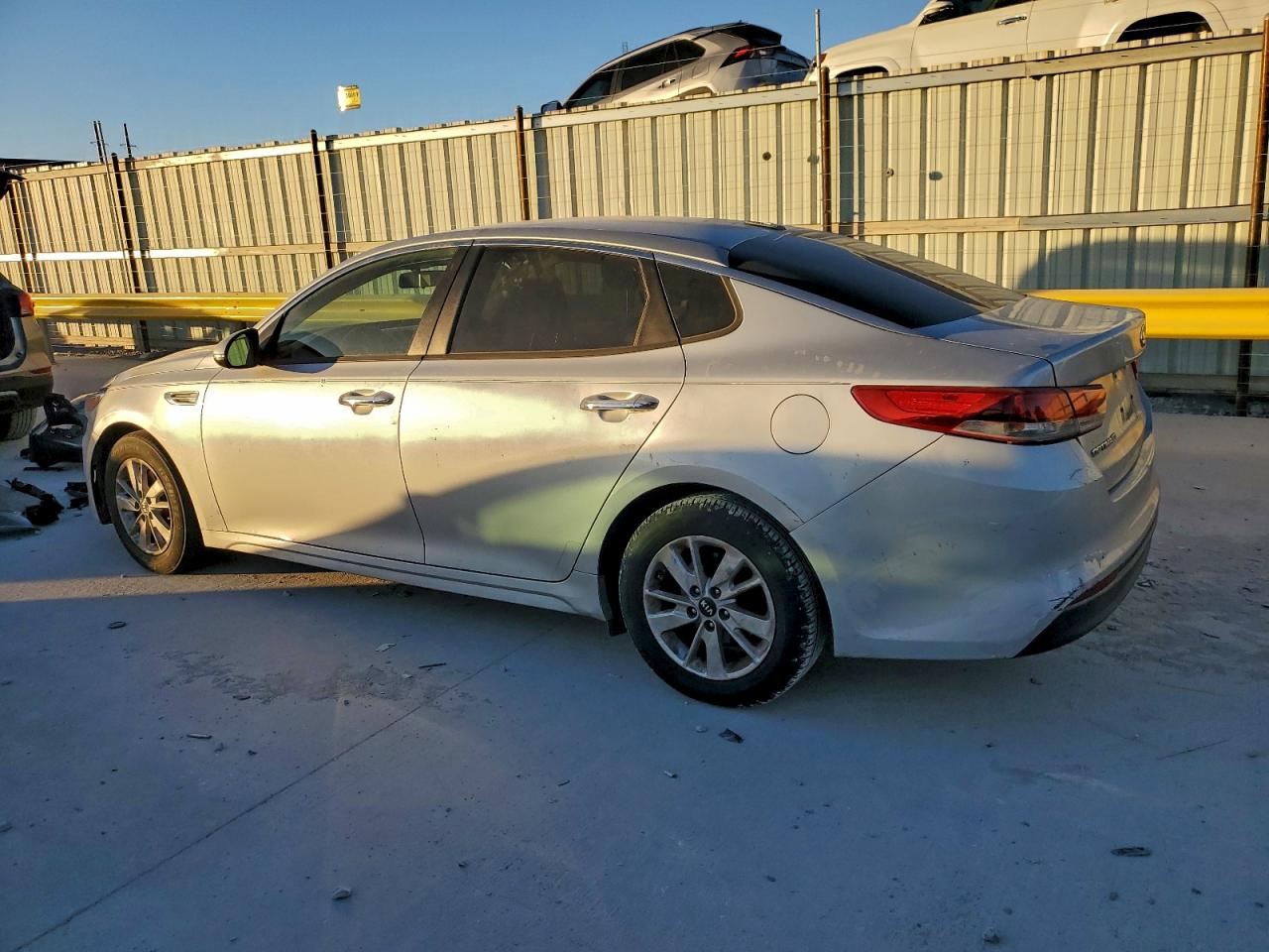 2016 KIA OPTIMA LX photo 2