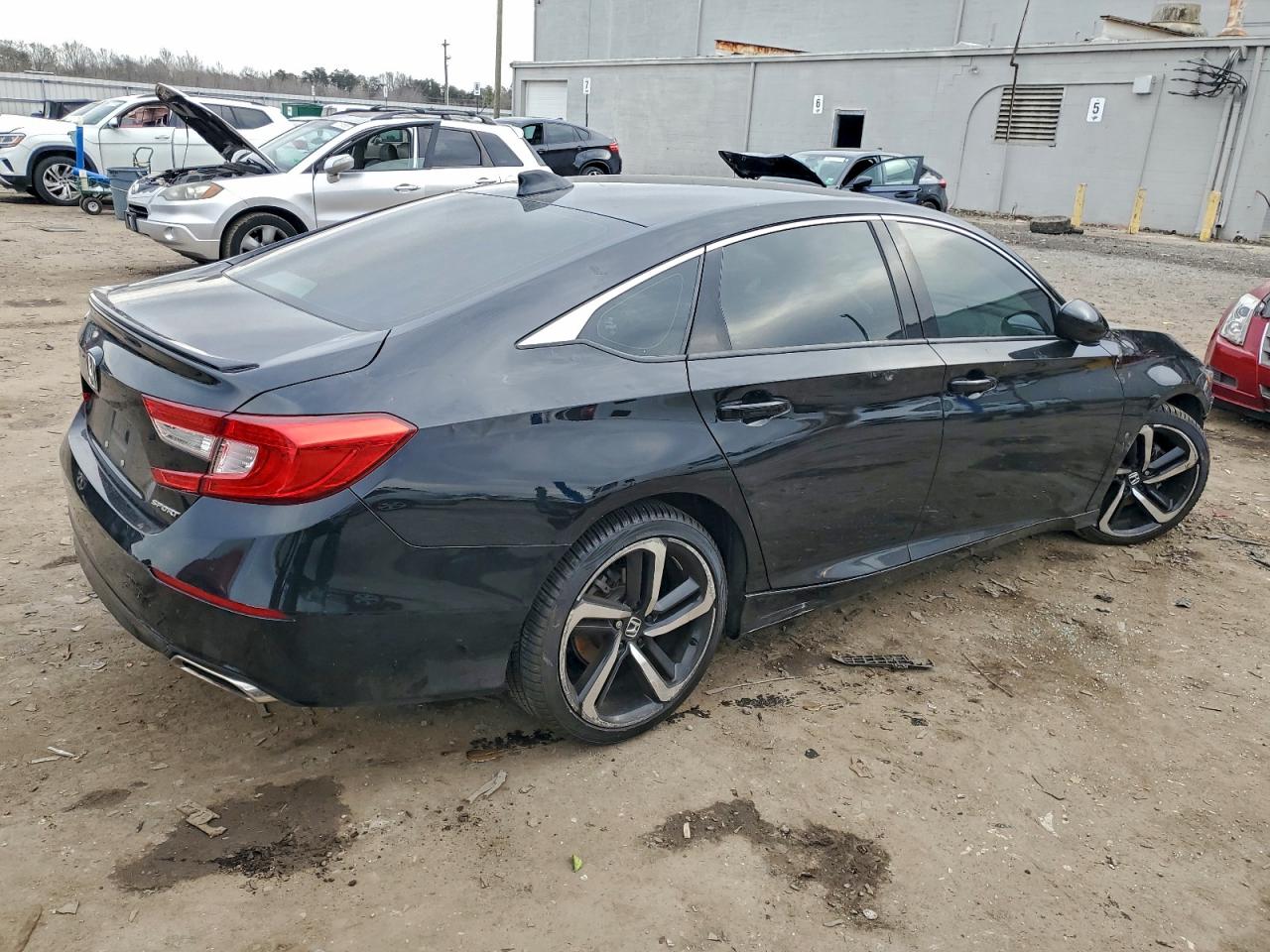 2018 HONDA ACCORD SPORT photo 3
