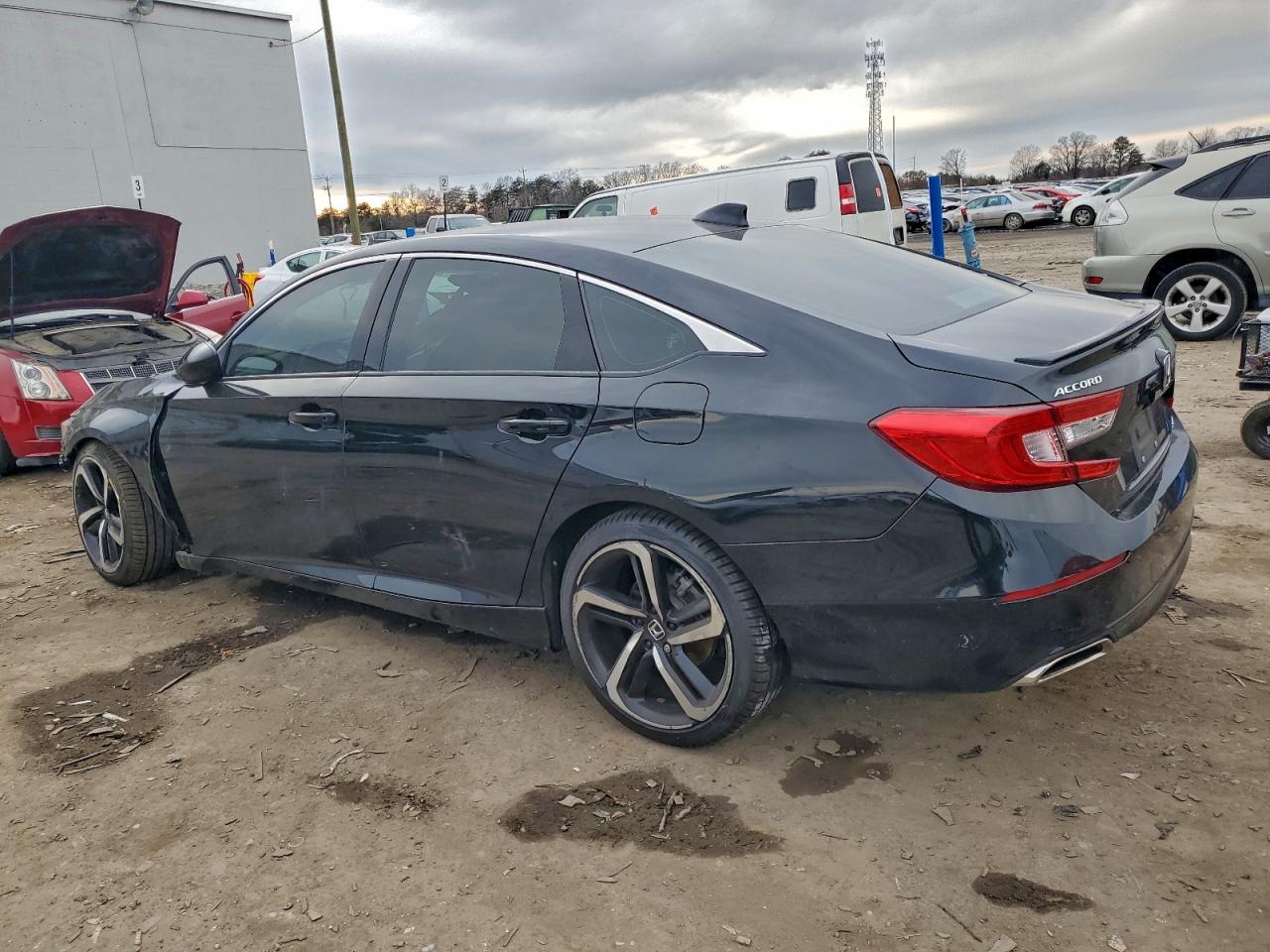 2018 HONDA ACCORD SPORT photo 2