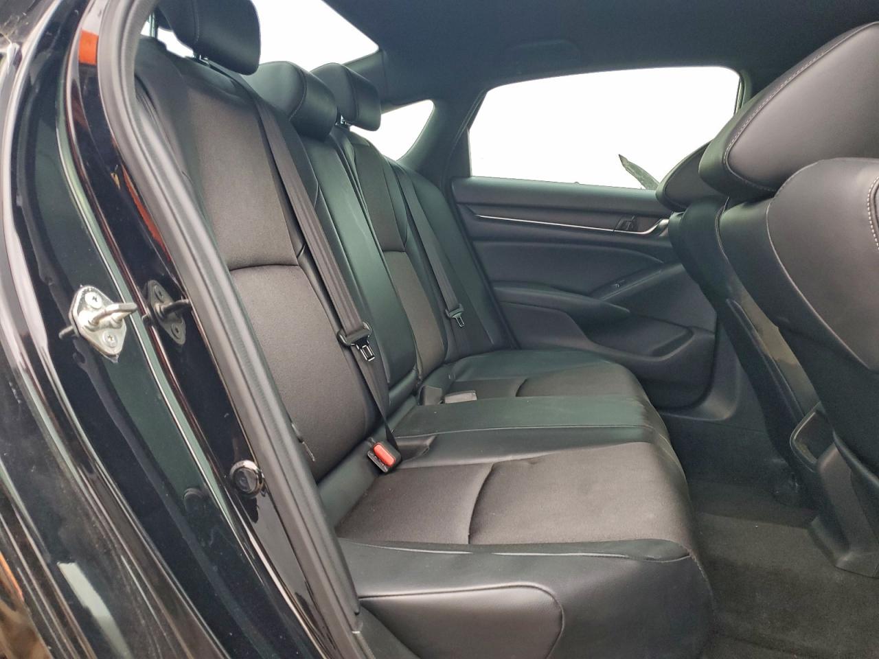 2018 HONDA ACCORD SPORT photo 10