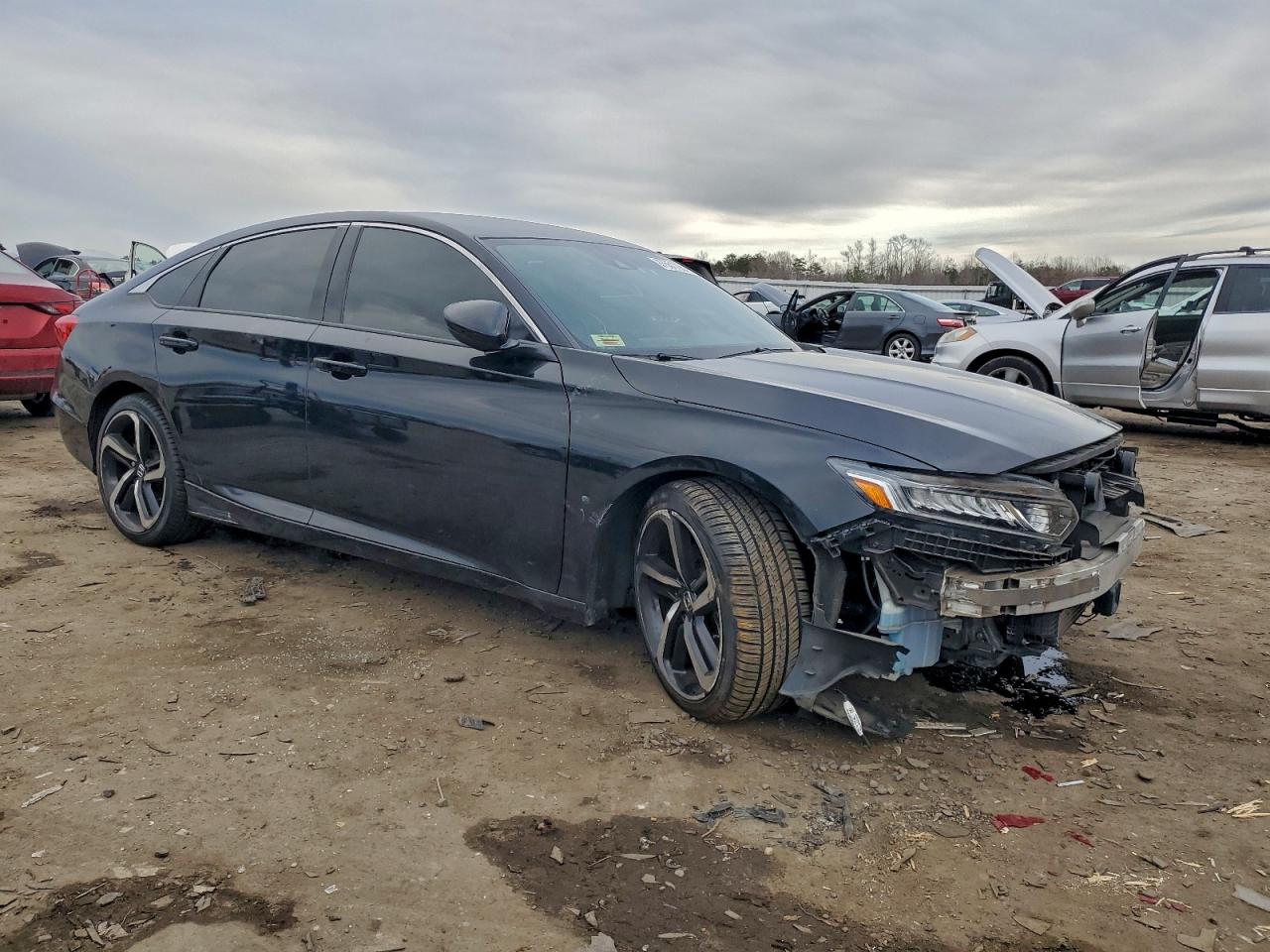 2018 HONDA ACCORD SPORT photo 4