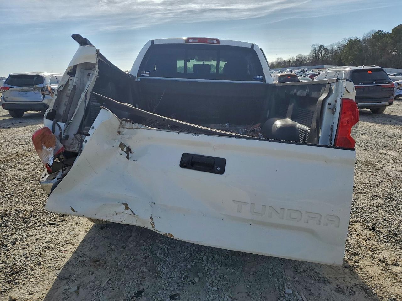 2014 TOYOTA TUNDRA DOUBLE CAB SR photo 11