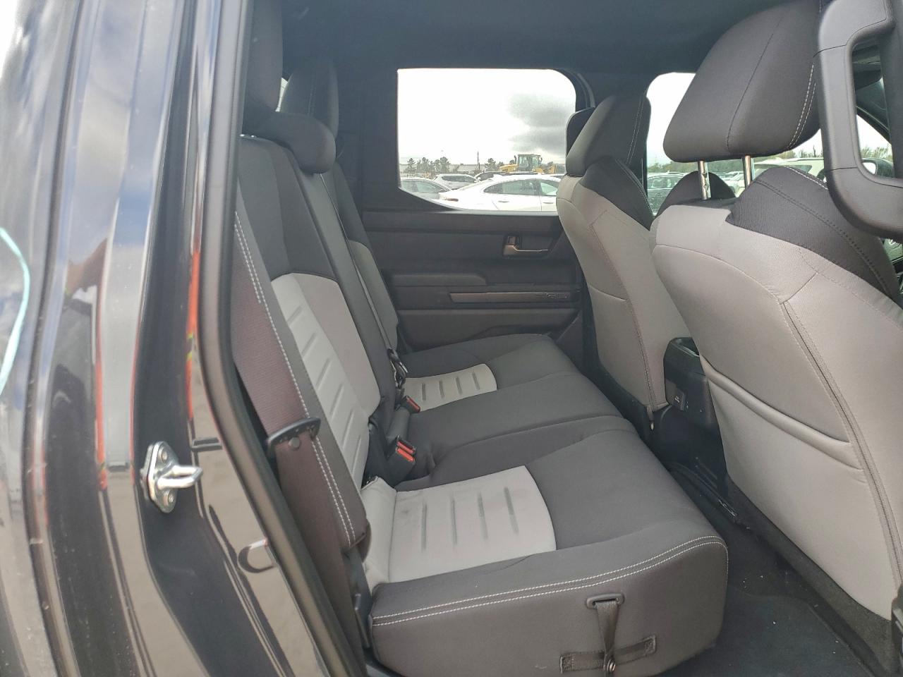 2024 TOYOTA TACOMA DOUBLE CAB photo 10