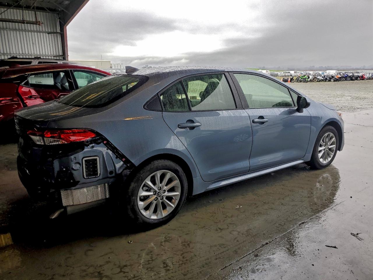 2022 TOYOTA COROLLA LE photo 3