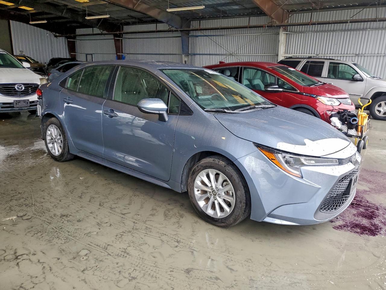 2022 TOYOTA COROLLA LE photo 4
