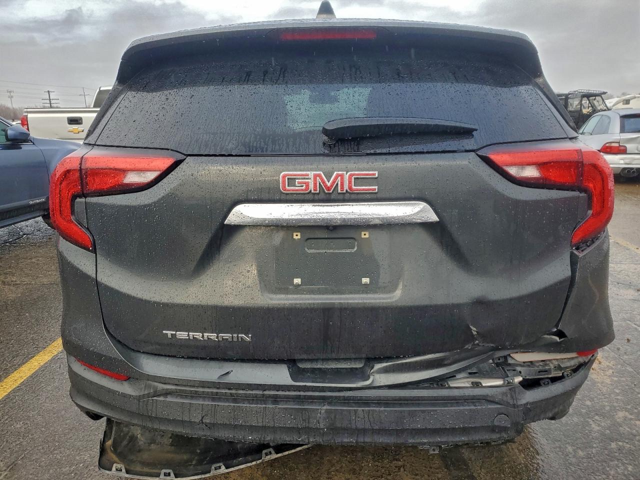 2018 GMC TERRAIN SLE photo 6
