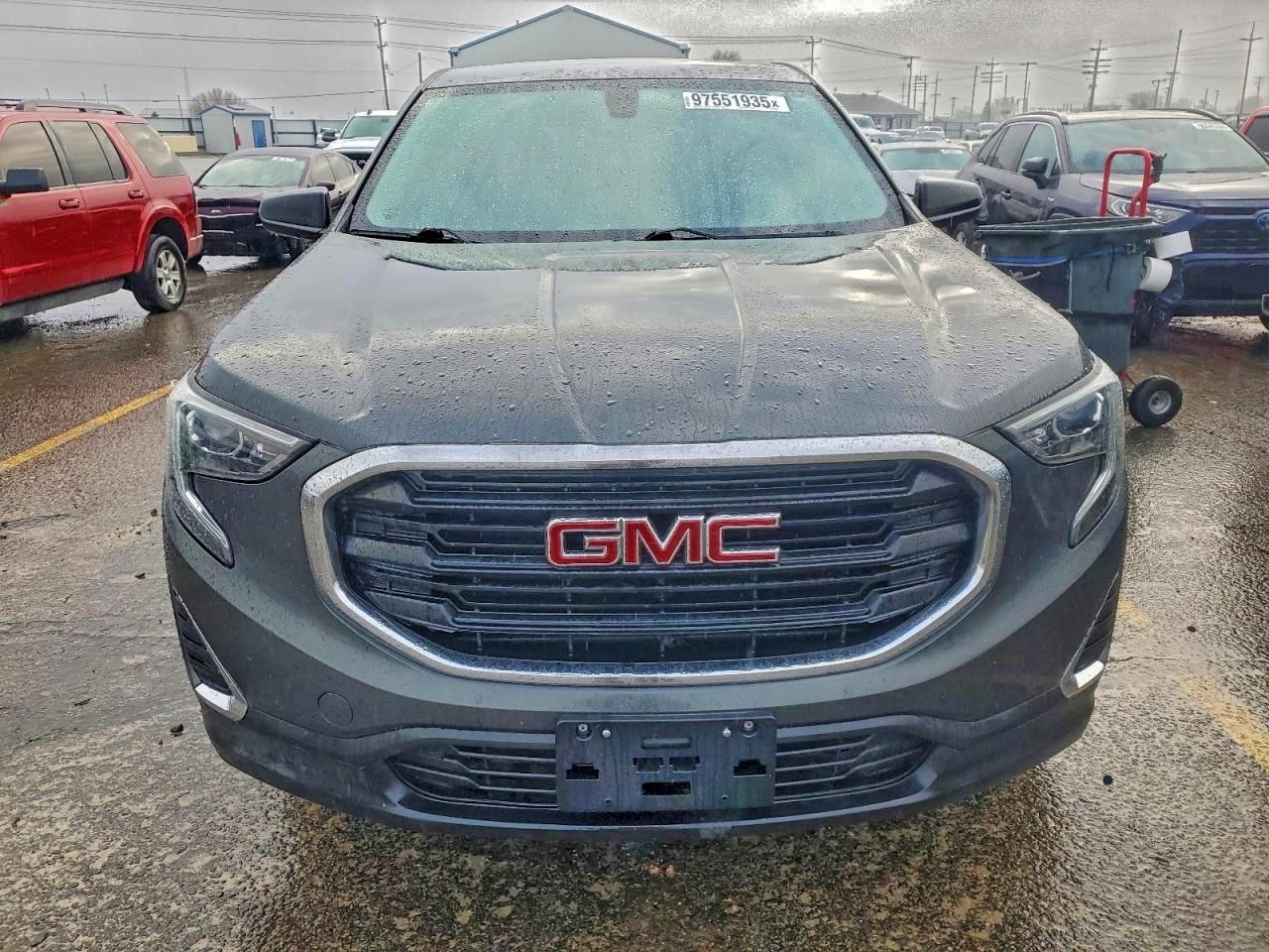 2018 GMC TERRAIN SLE photo 5