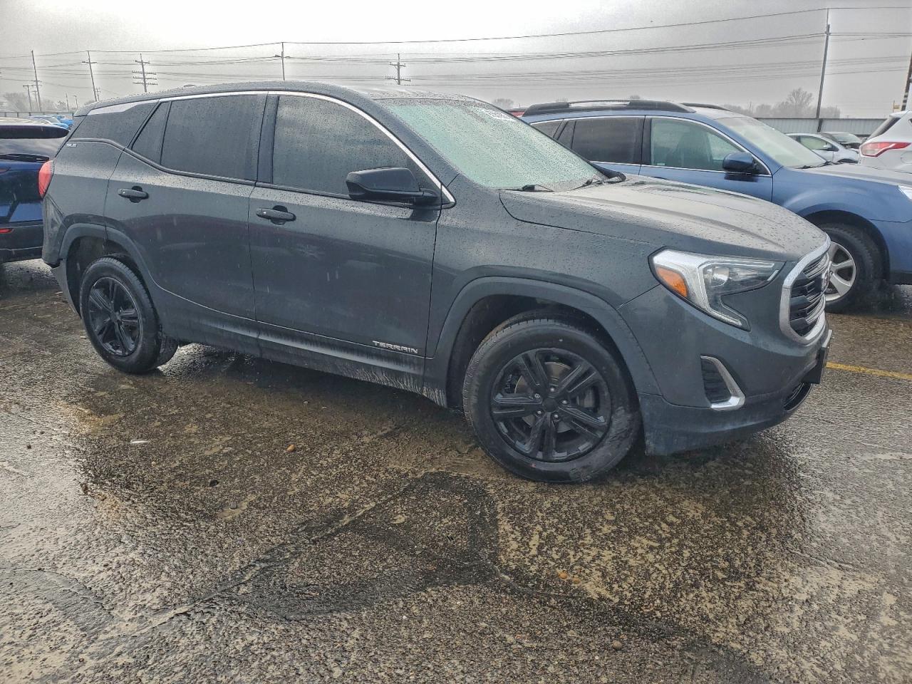 2018 GMC TERRAIN SLE photo 4