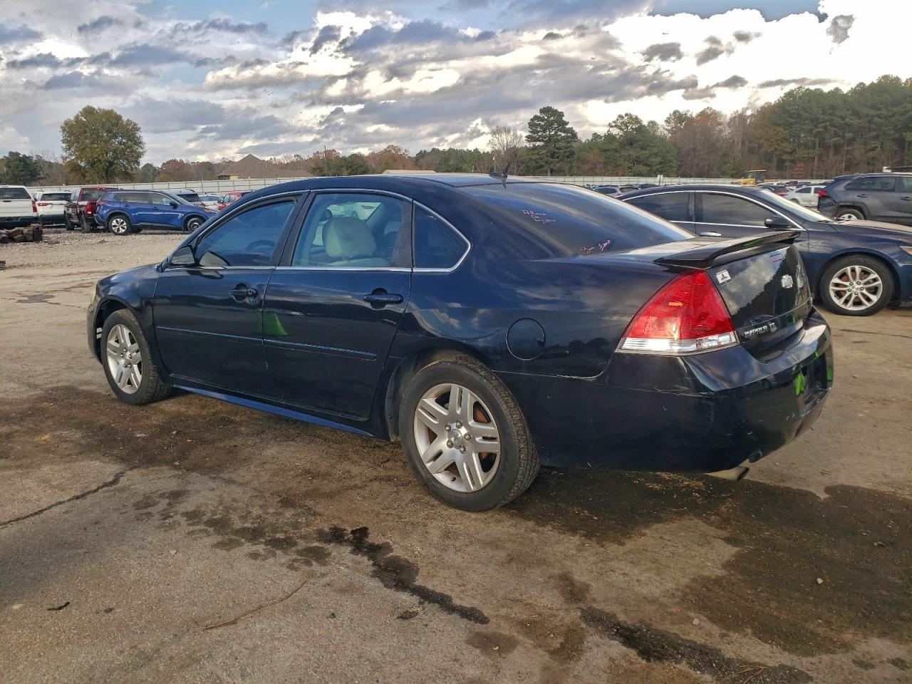 2013 CHEVROLET IMPALA LT photo 2