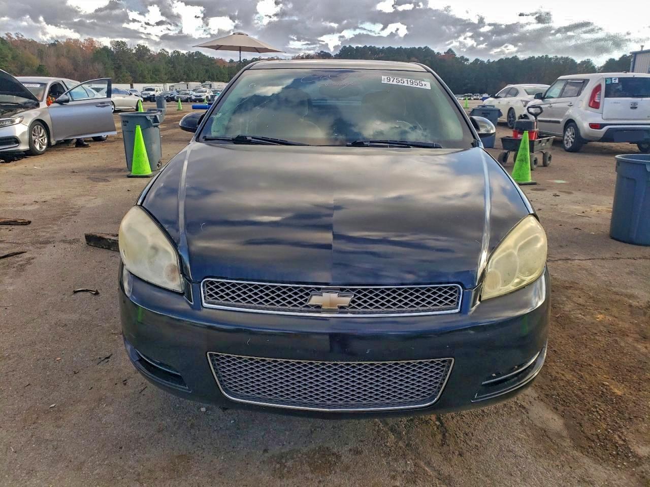 2013 CHEVROLET IMPALA LT photo 5