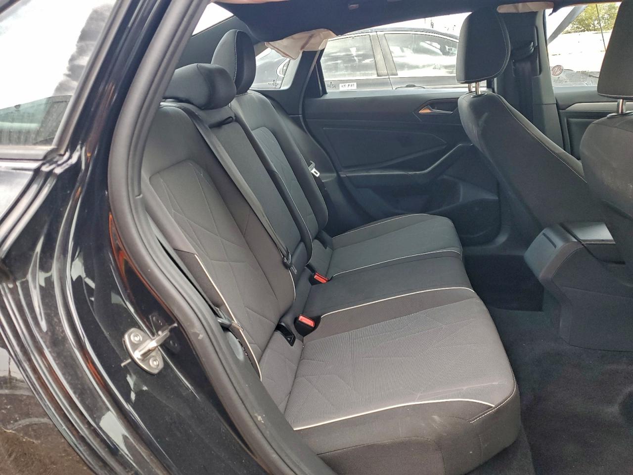 2025 VOLKSWAGEN JETTA SPORT photo 10