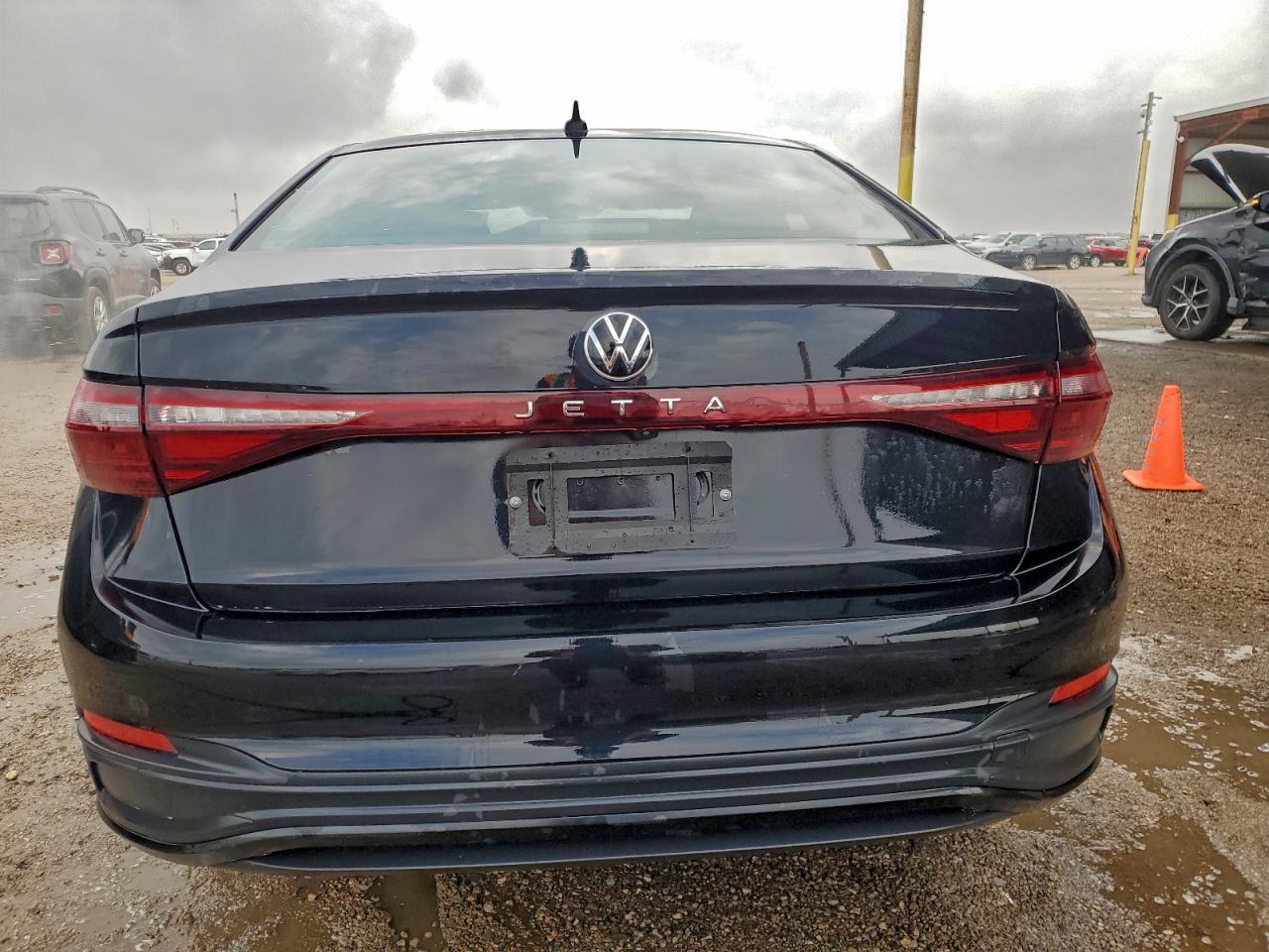 2025 VOLKSWAGEN JETTA SPORT photo 6